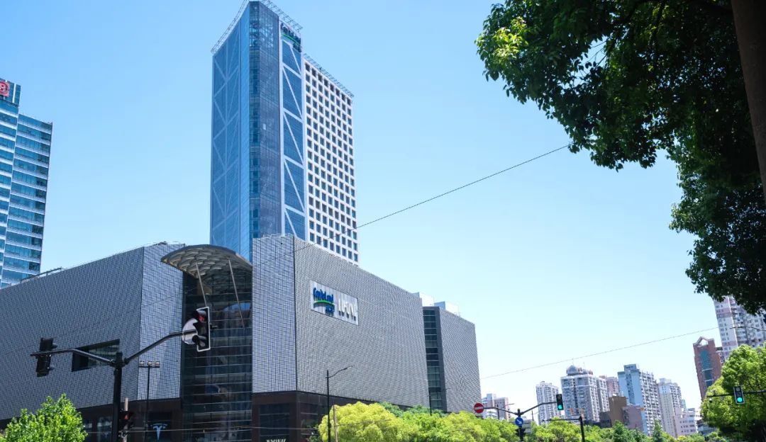 Haojing Glass Project | Haojing Low-Reflection Glass Displayed at LuOne CapitaMall